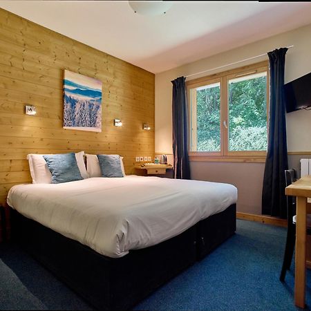 Hotel Les Grangettes เมรีเบล ภายนอก รูปภาพ